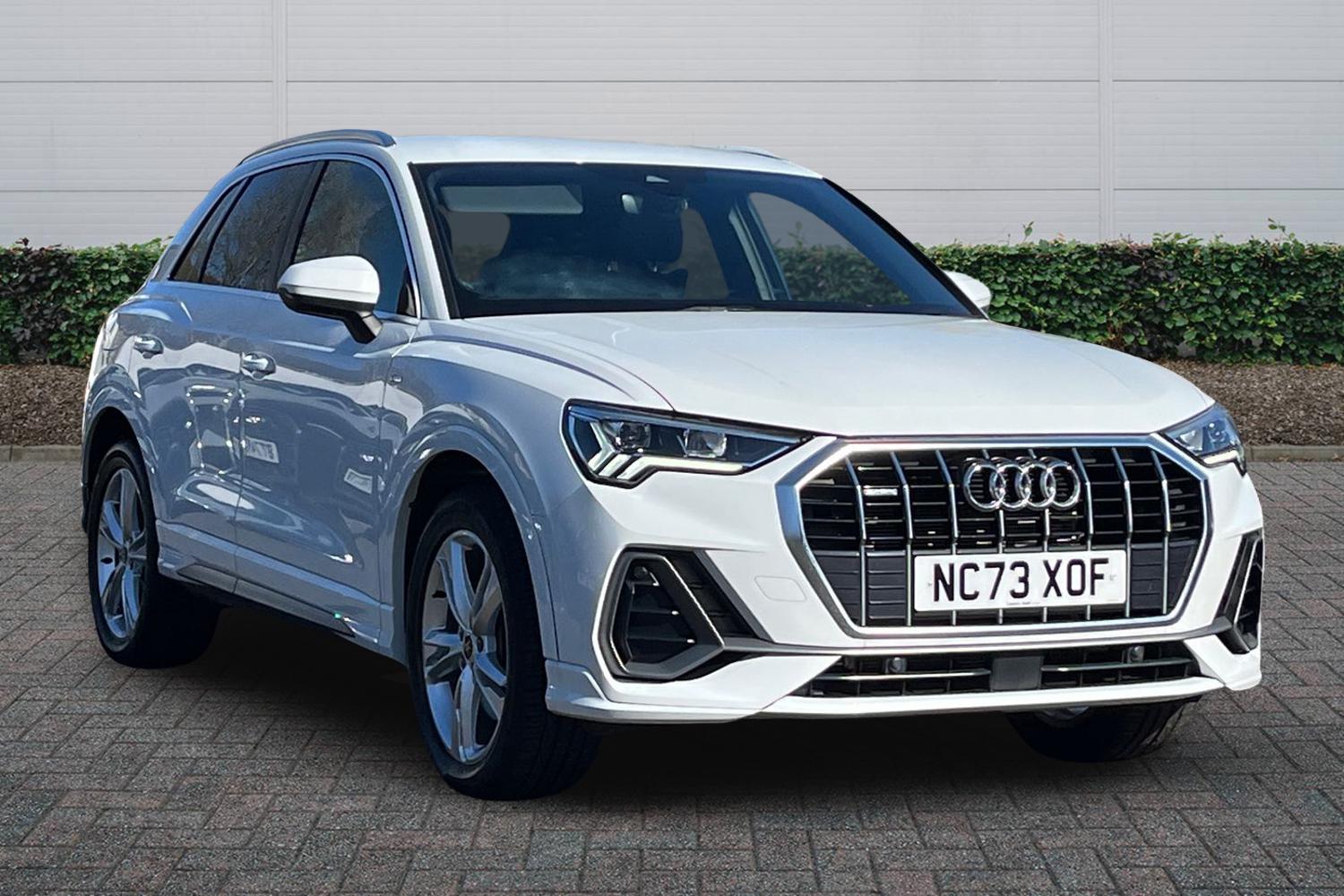 Main listing image - Audi Q3