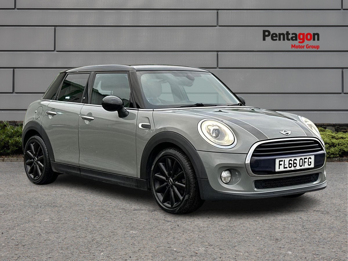 Main listing image - MINI Hatchback 5dr