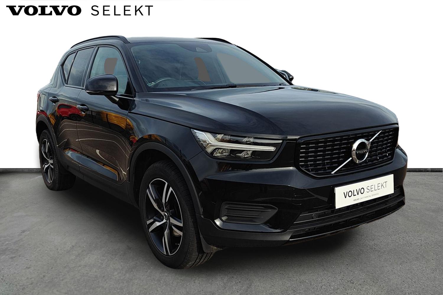 Main listing image - Volvo XC40