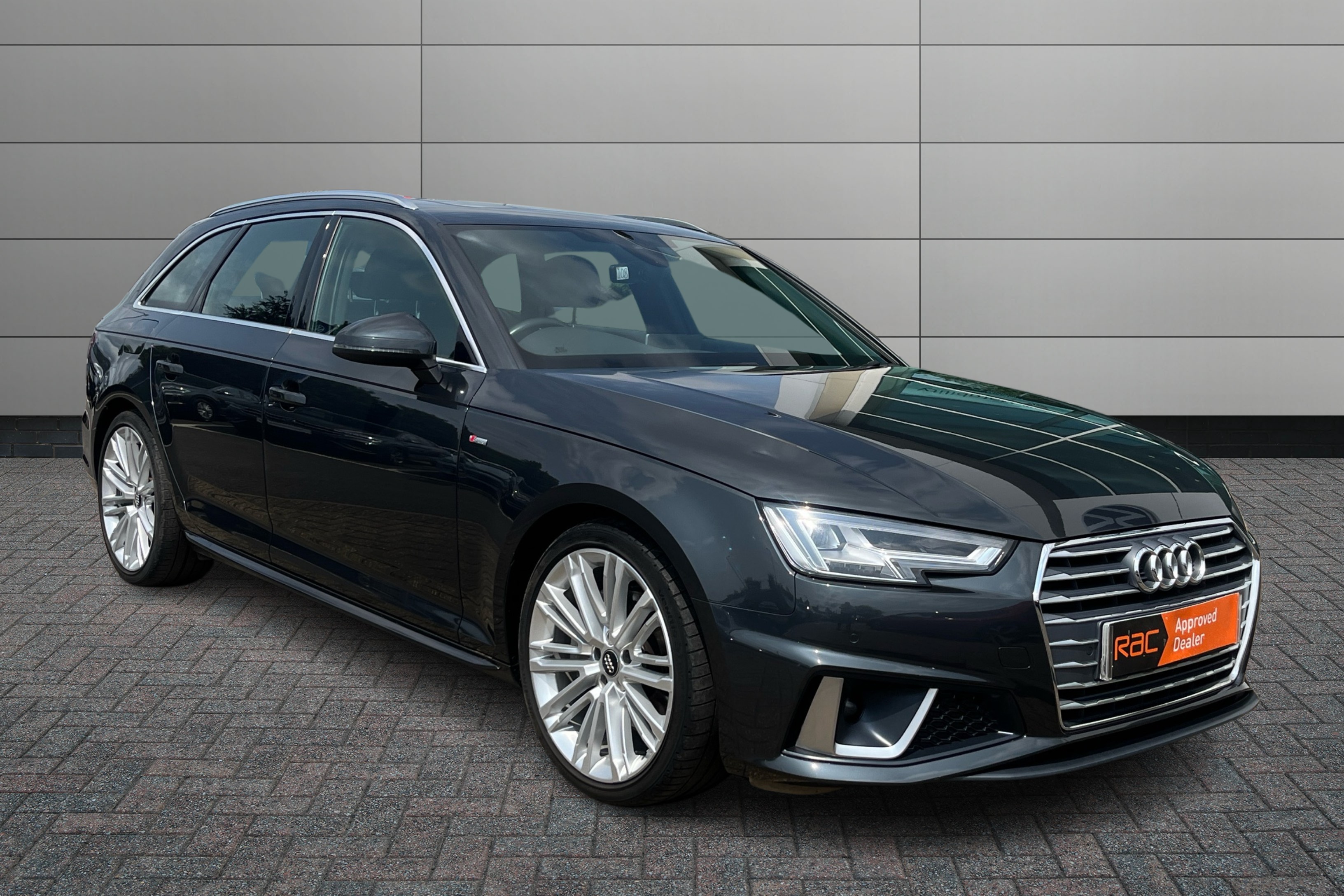 Main listing image - Audi A4 Avant