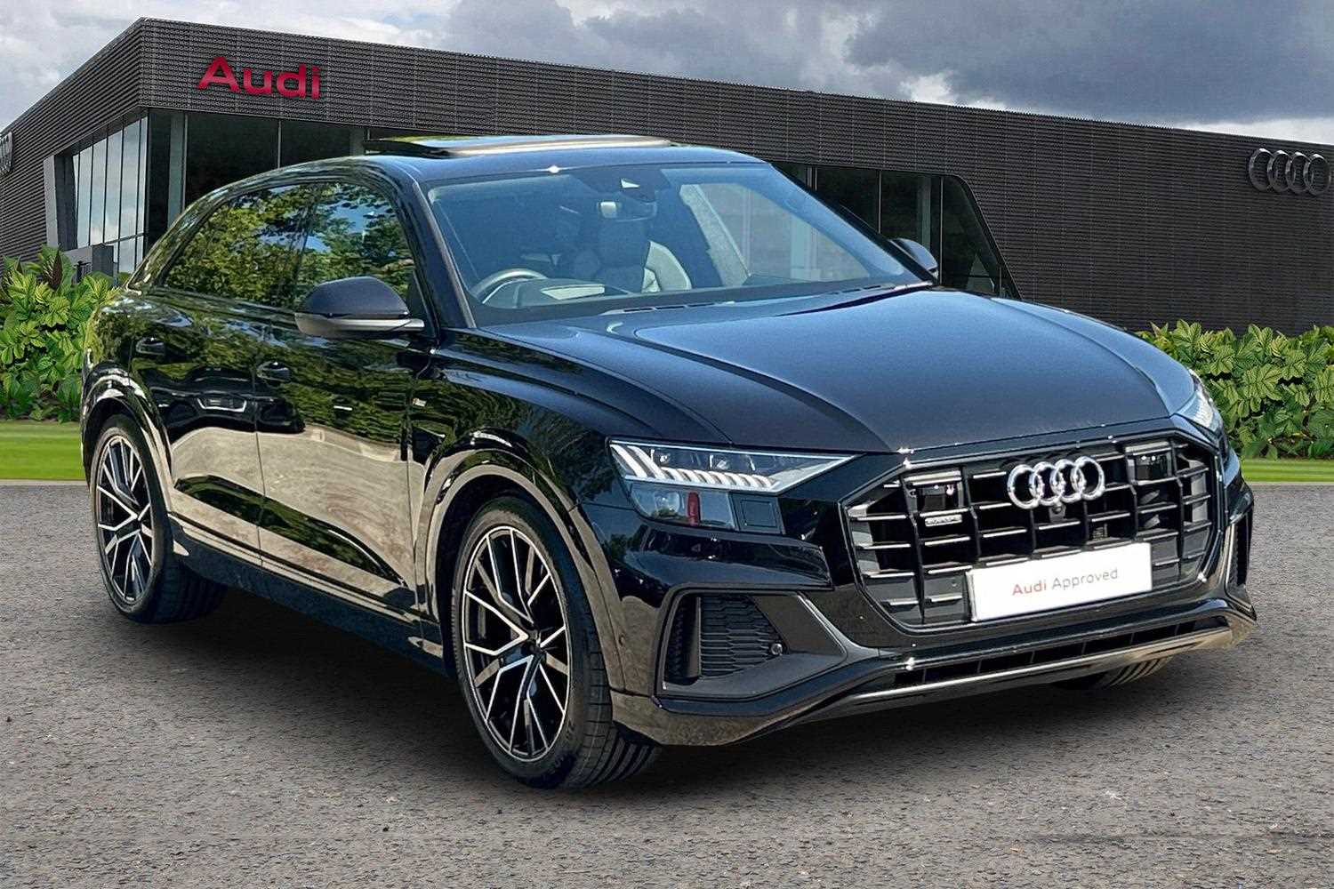 Main listing image - Audi Q8