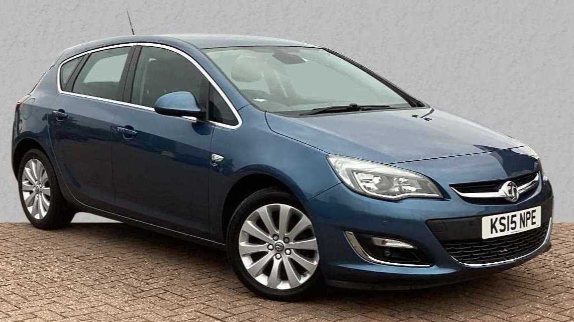 Main listing image - Vauxhall Astra