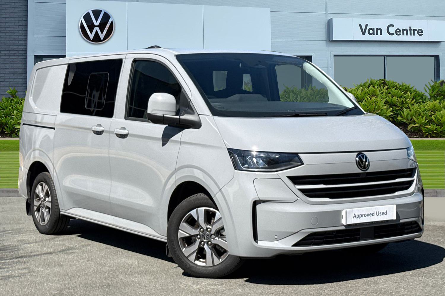 Main listing image - Volkswagen Transporter
