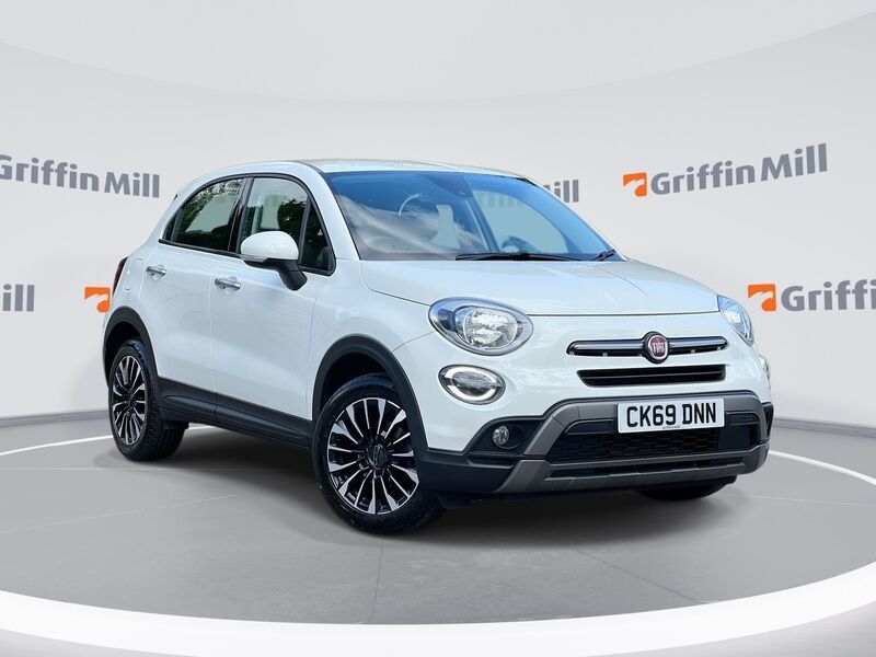 Main listing image - Fiat 500X