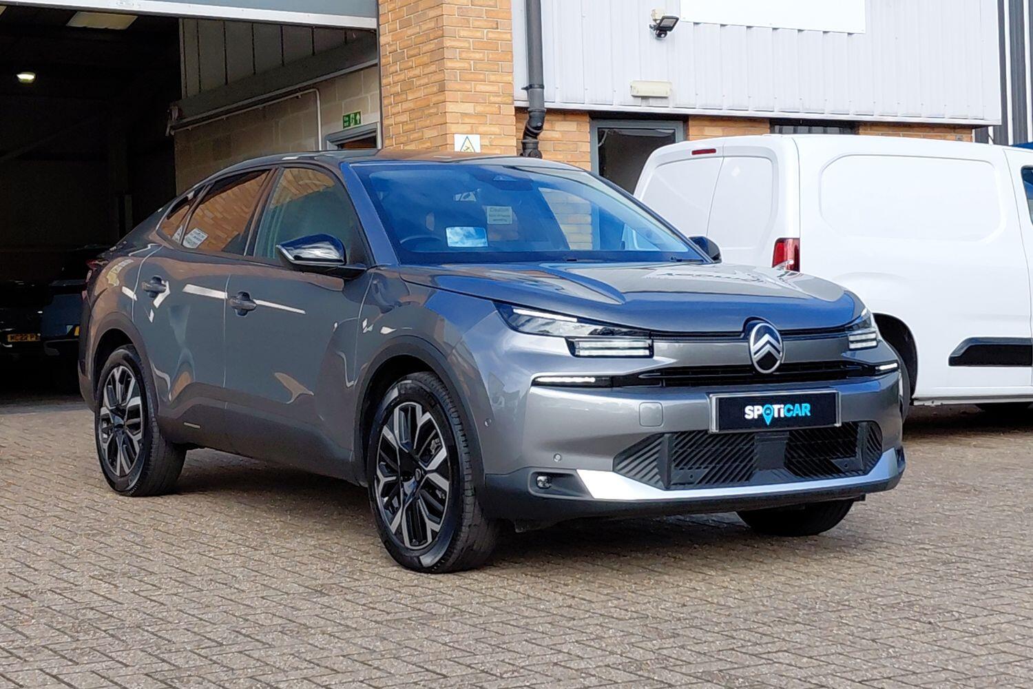 Main listing image - Citroen C4 X