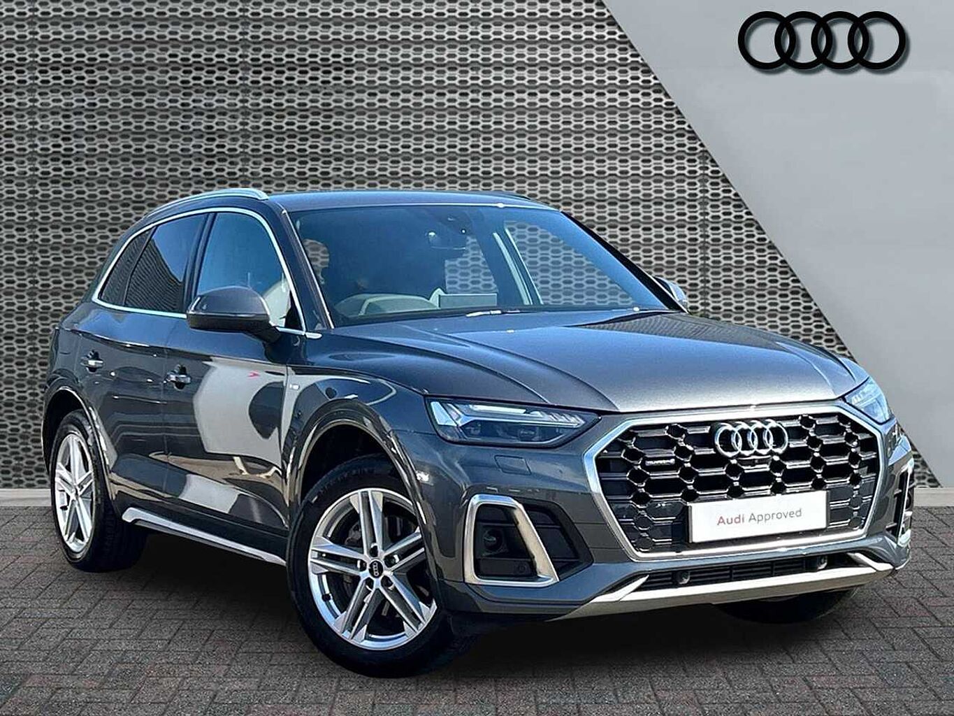 Main listing image - Audi Q5