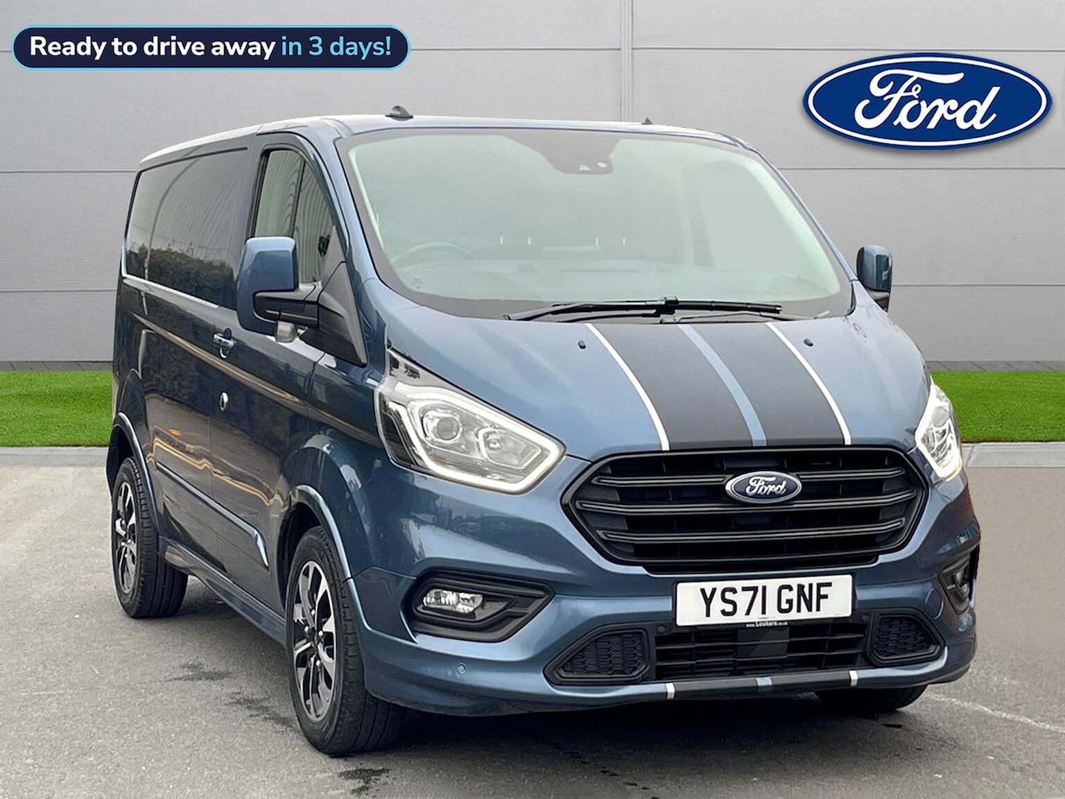 Main listing image - Ford Transit Custom