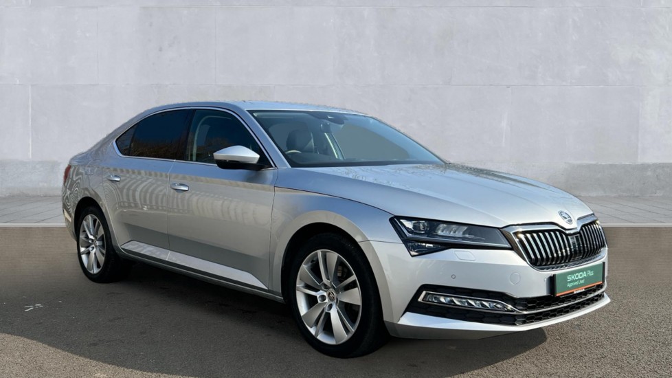 Main listing image - Skoda Superb