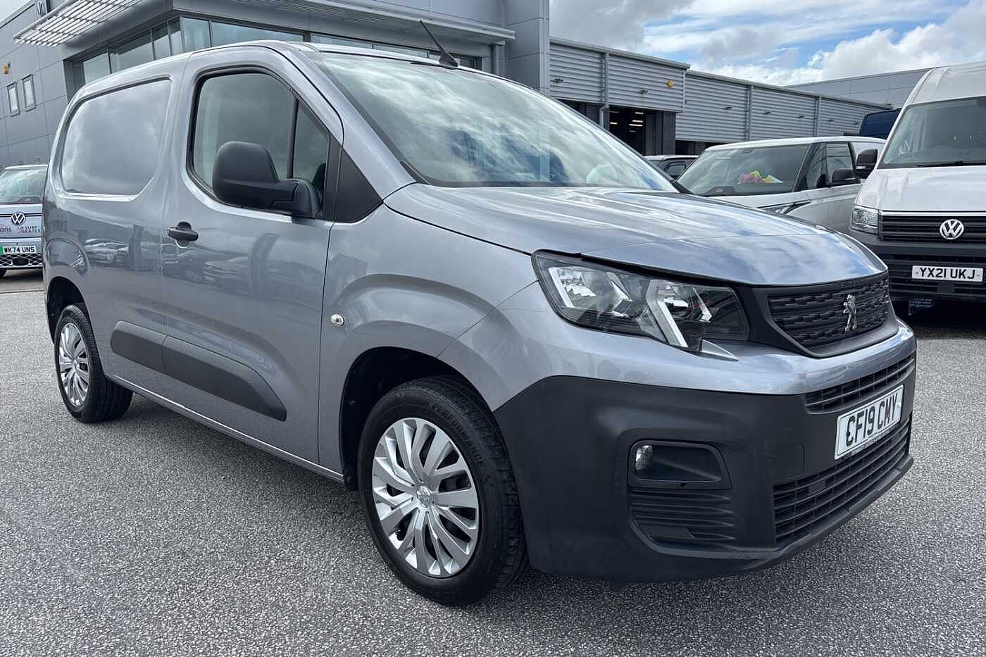 Main listing image - Peugeot Partner