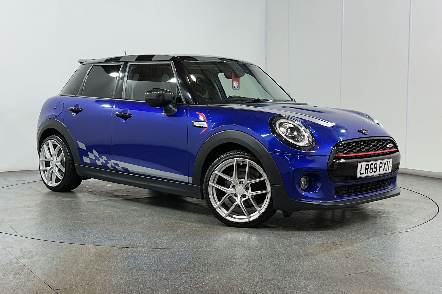 Main listing image - MINI Hatchback 5dr