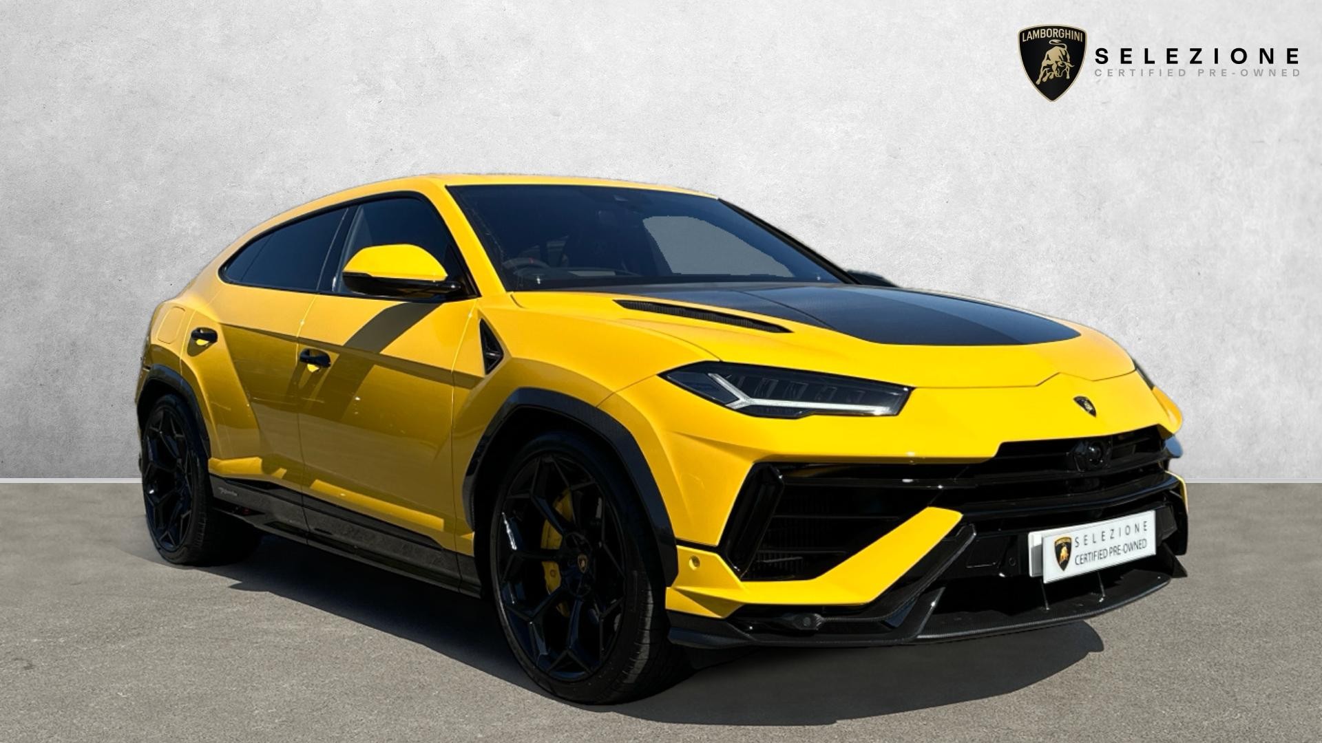 Main listing image - Lamborghini Urus
