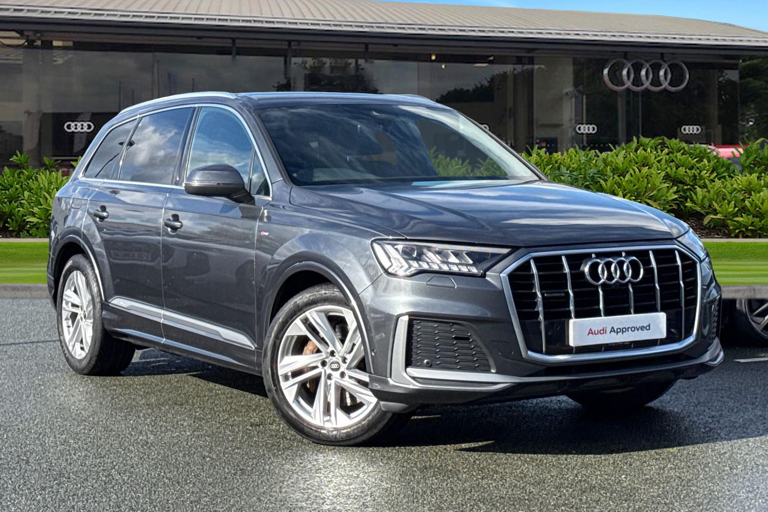 Main listing image - Audi Q7