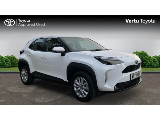 Main listing image - Toyota Yaris Cross
