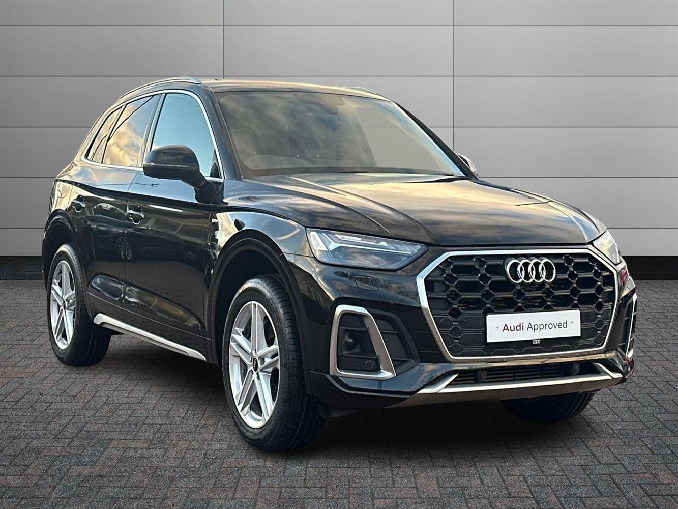 Main listing image - Audi Q5