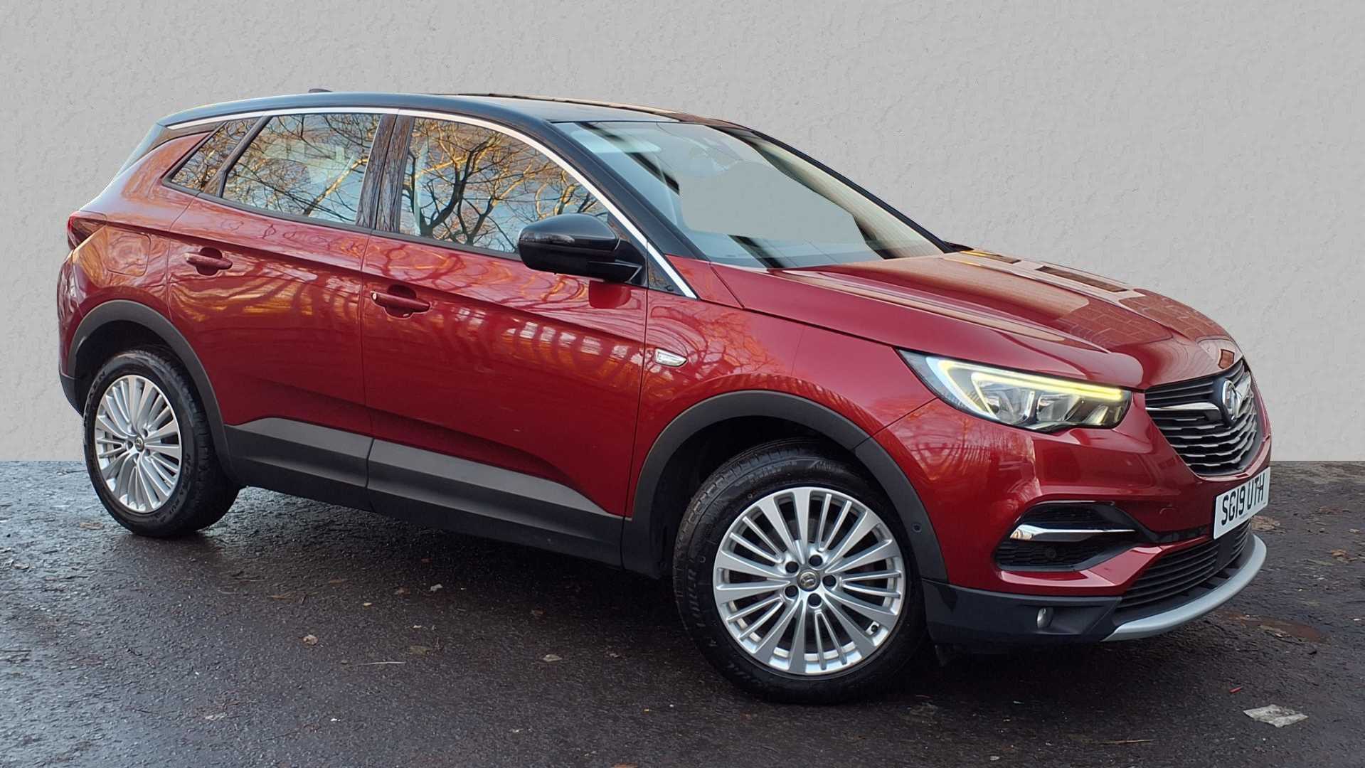 Main listing image - Vauxhall Grandland X