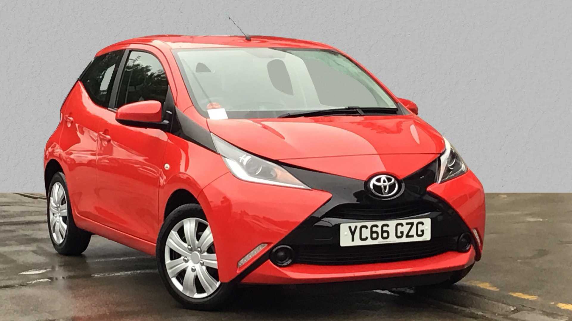 Main listing image - Toyota Aygo