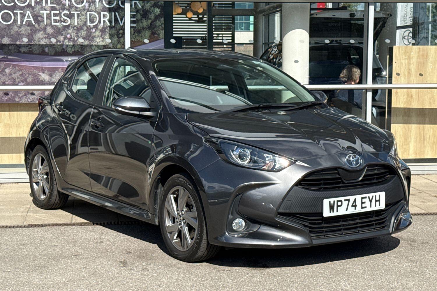 Main listing image - Toyota Yaris