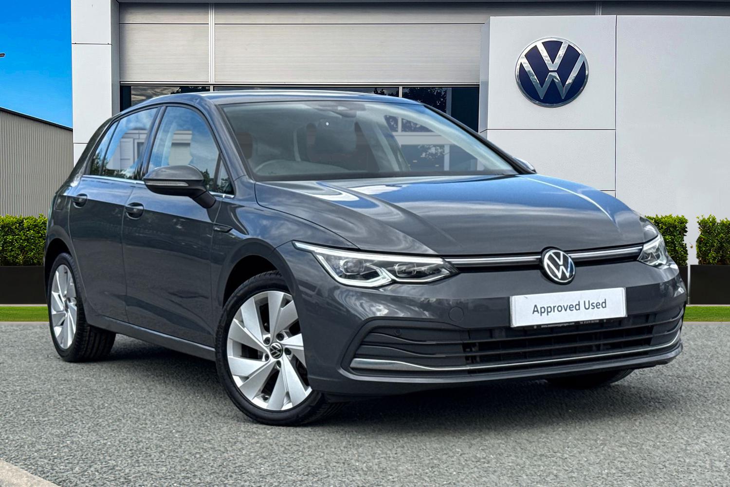 Main listing image - Volkswagen Golf