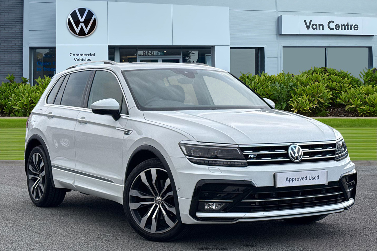 Main listing image - Volkswagen Tiguan