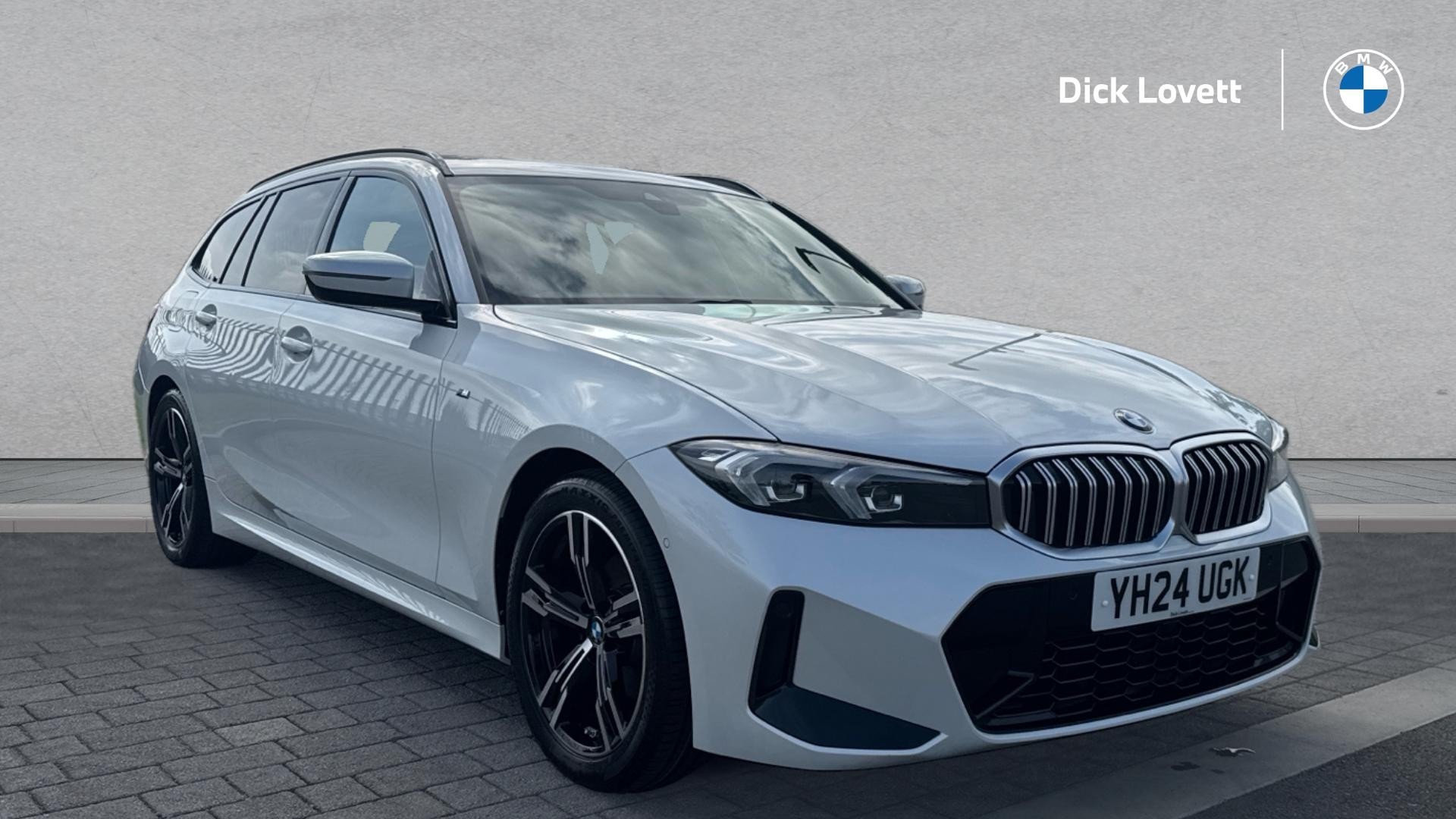 Main listing image - BMW 3 Series Touring