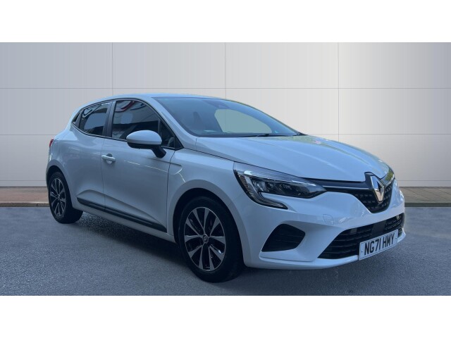Main listing image - Renault Clio