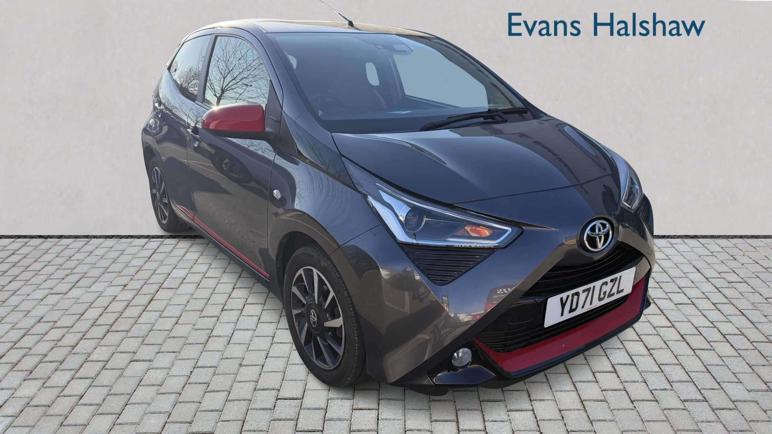 Main listing image - Toyota Aygo