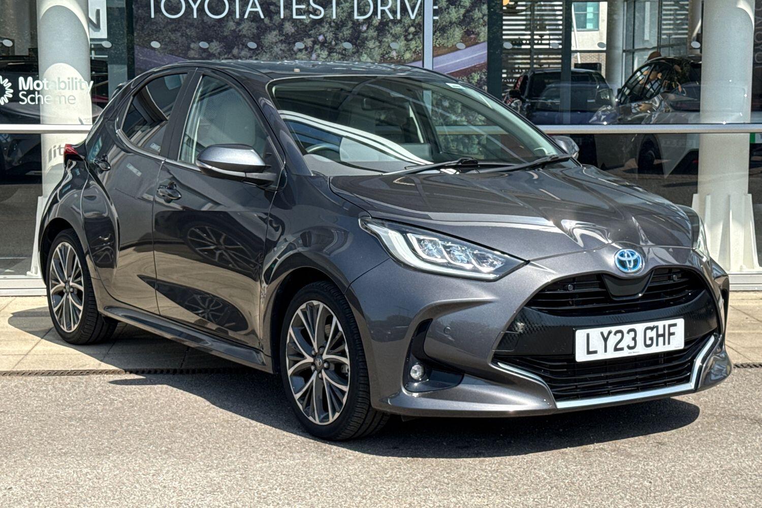 Main listing image - Toyota Yaris