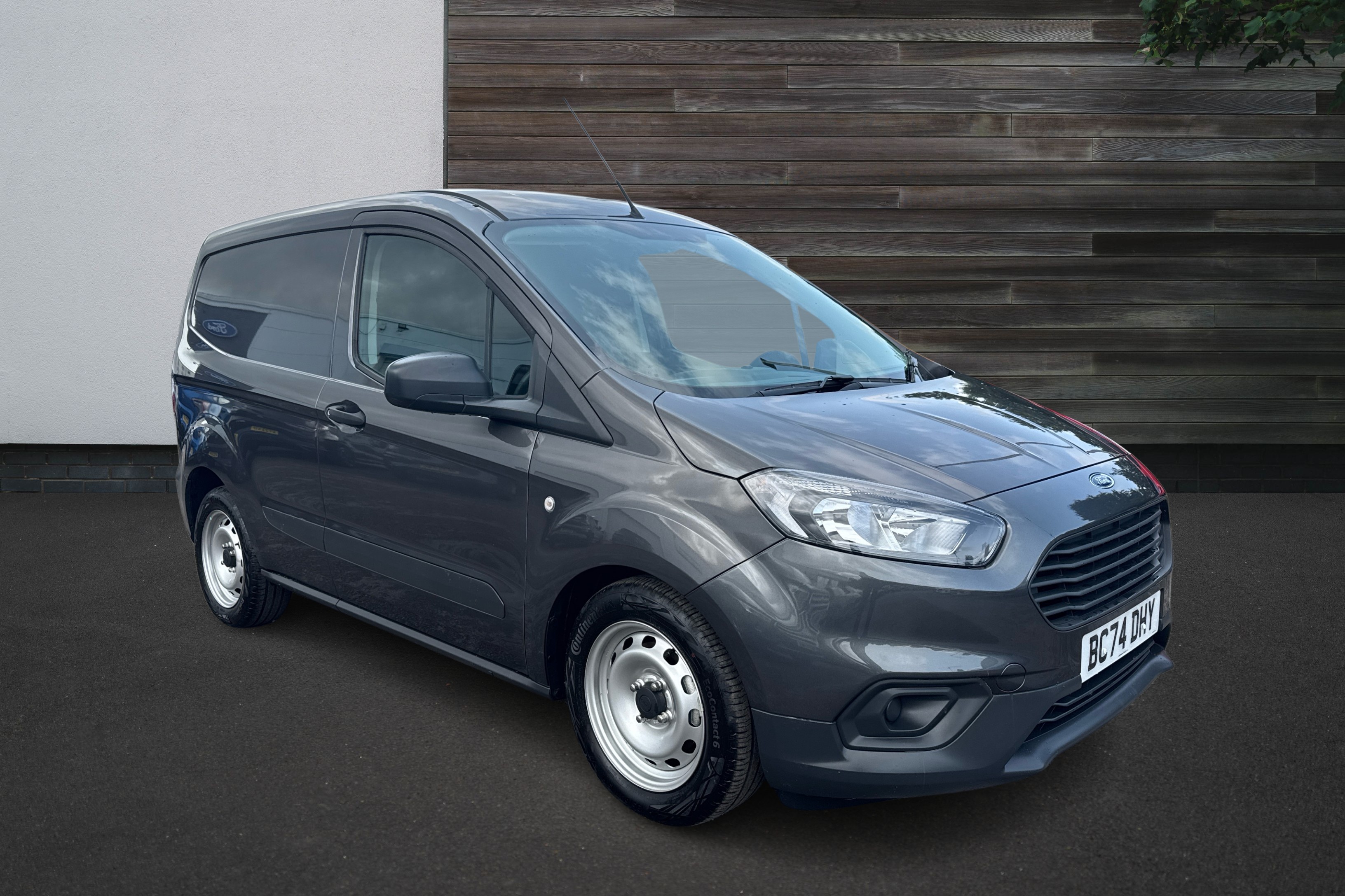 Main listing image - Ford Transit Courier