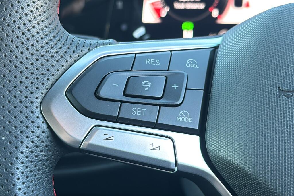 Main listing image - Volkswagen Golf GTI