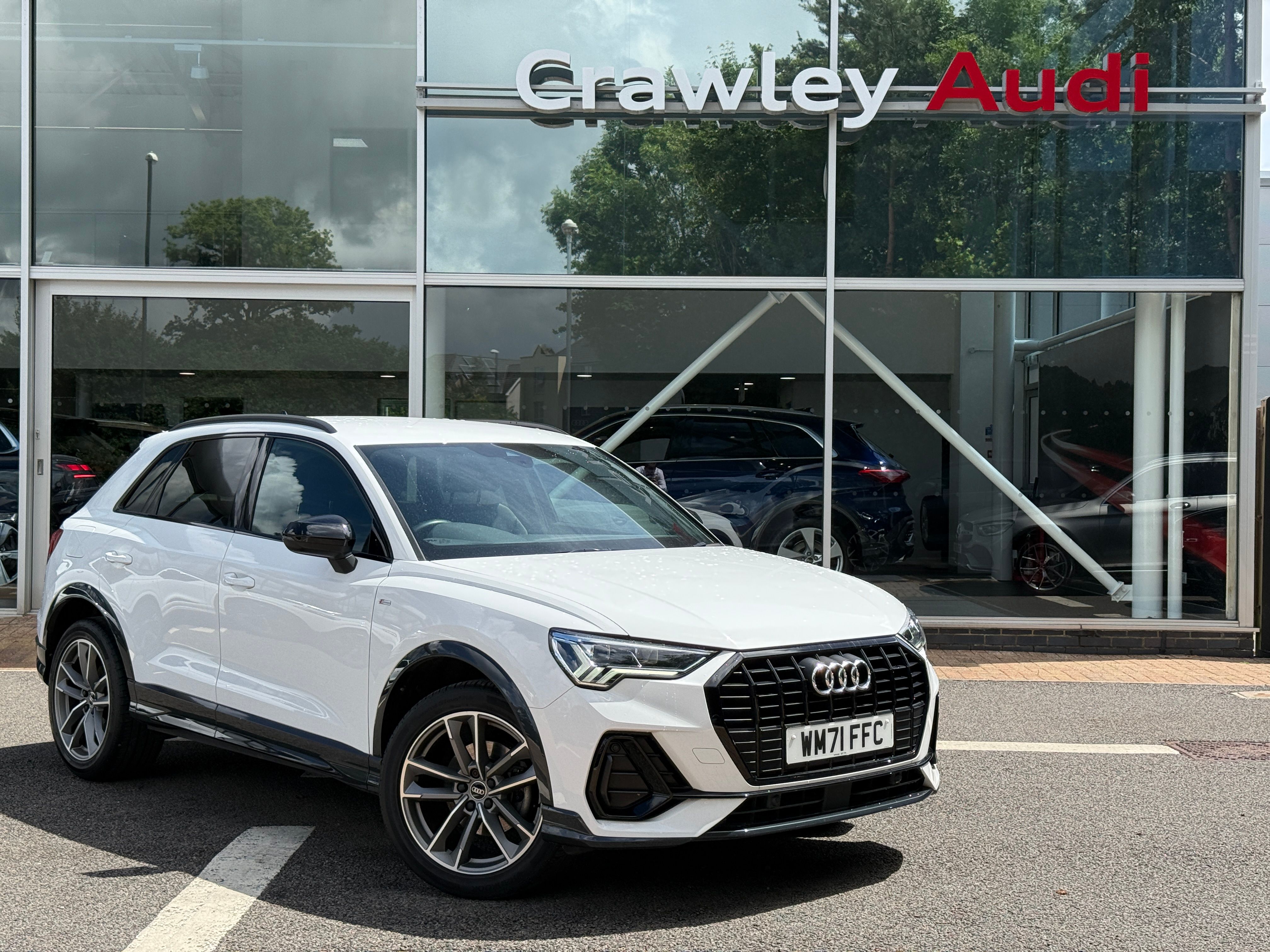Main listing image - Audi Q3