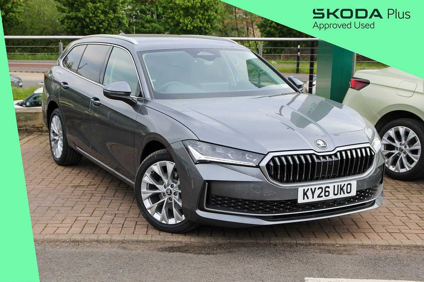 Main listing image - Skoda Superb