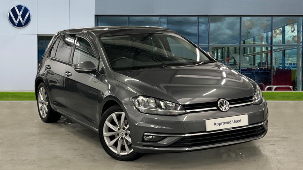Main listing image - Volkswagen Golf