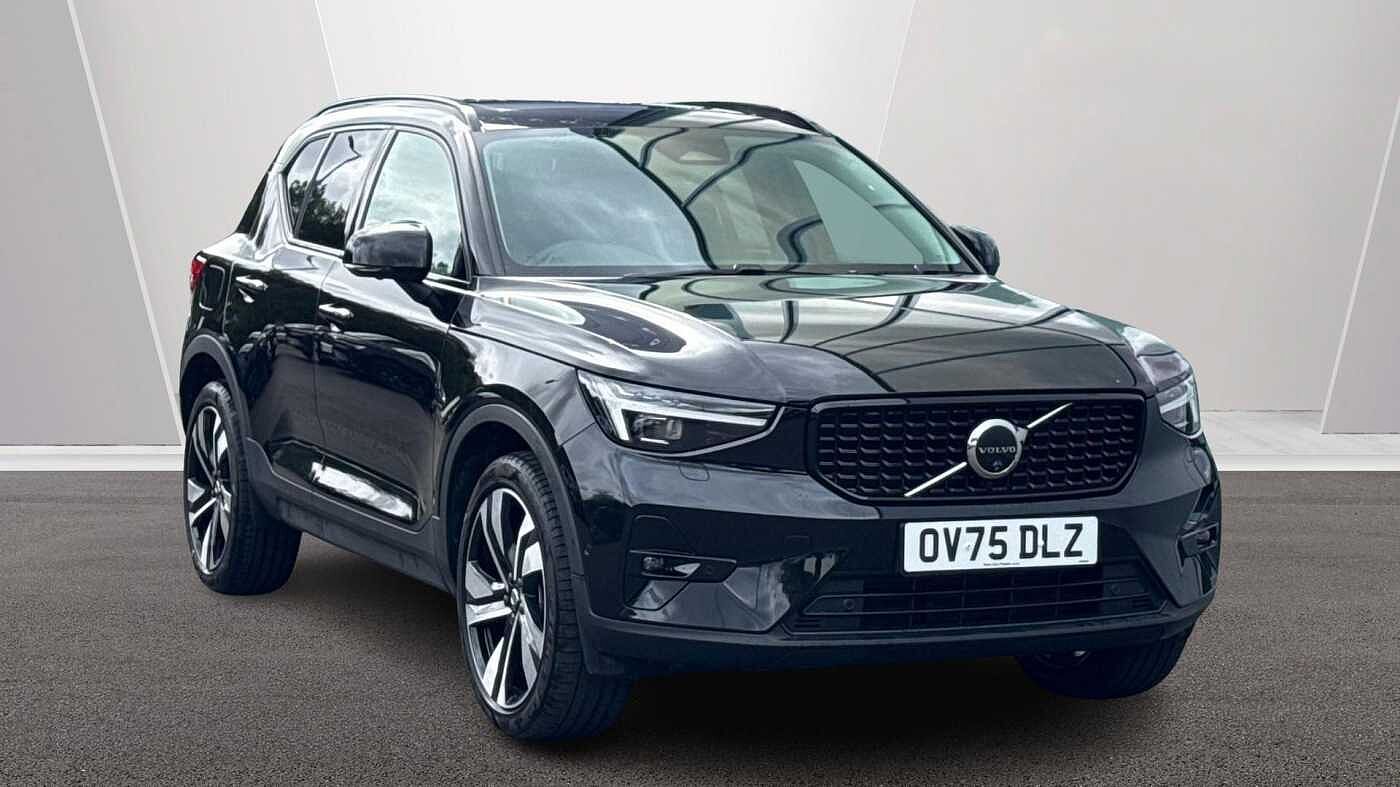 Main listing image - Volvo XC40