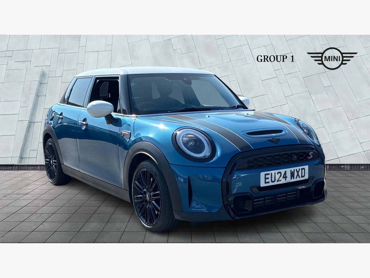 Main listing image - MINI Hatchback