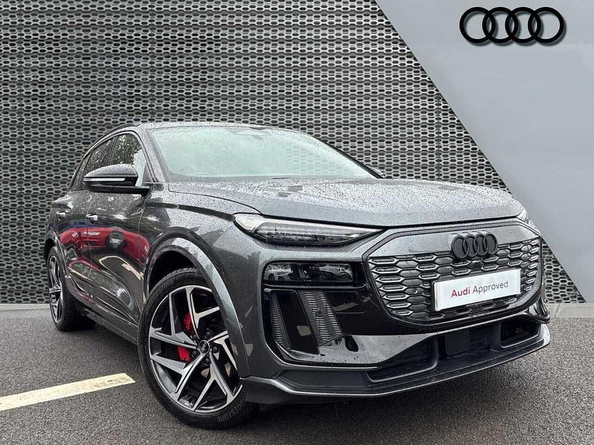 Main listing image - Audi Q6