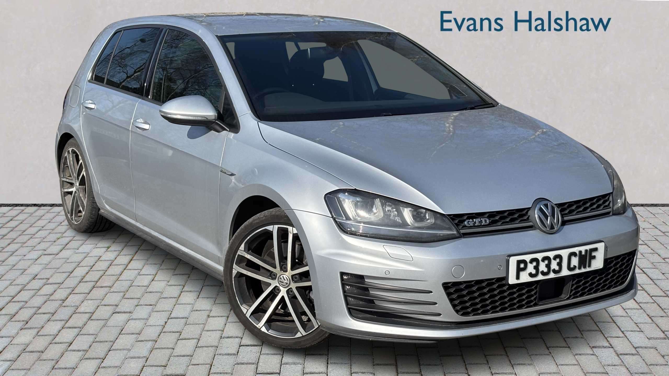 Main listing image - Volkswagen Golf