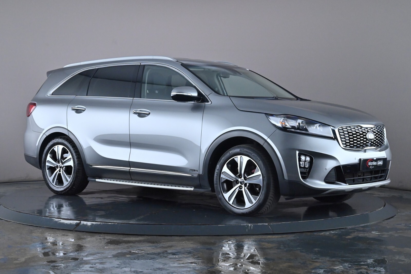 Main listing image - Kia Sorento