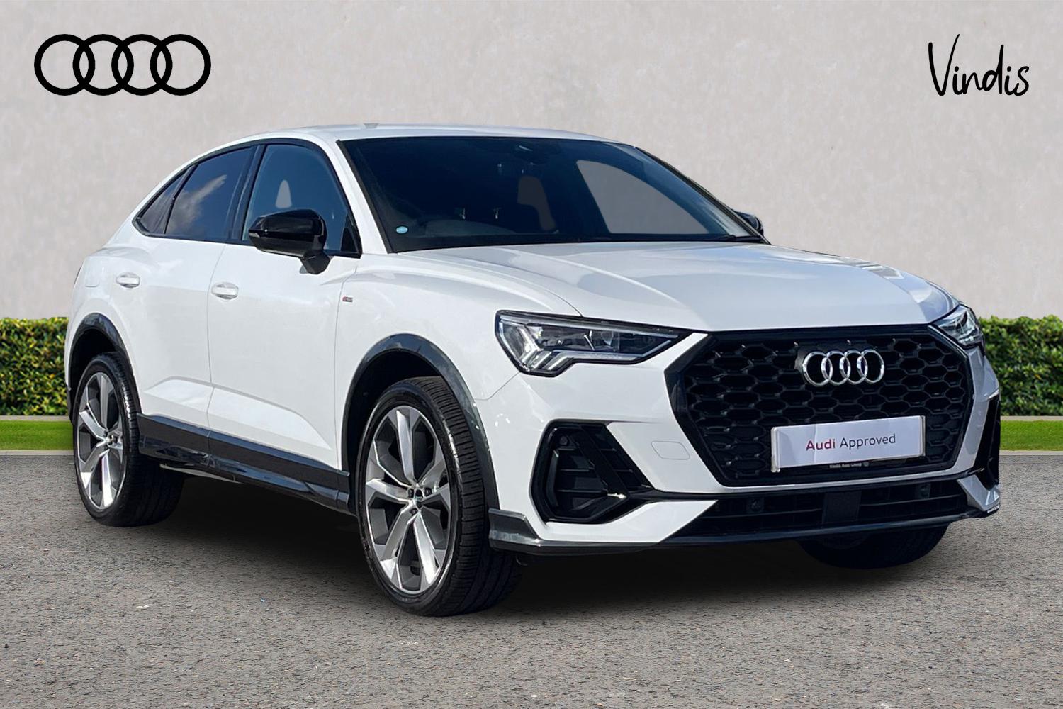 Main listing image - Audi Q3