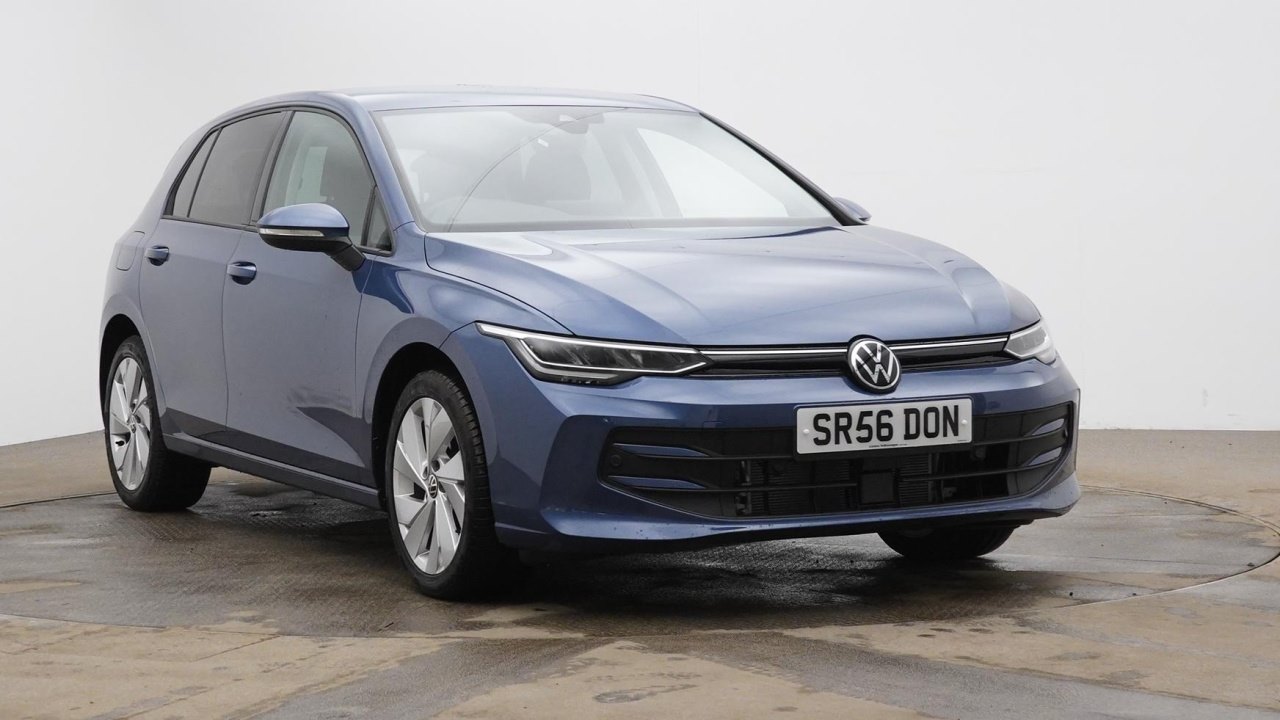 Main listing image - Volkswagen Golf