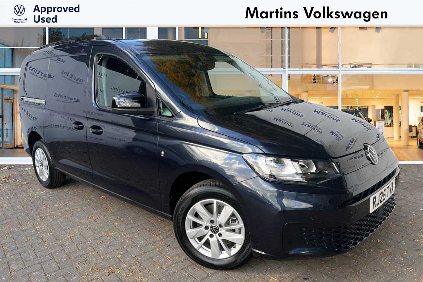 Main listing image - Volkswagen Caddy Maxi