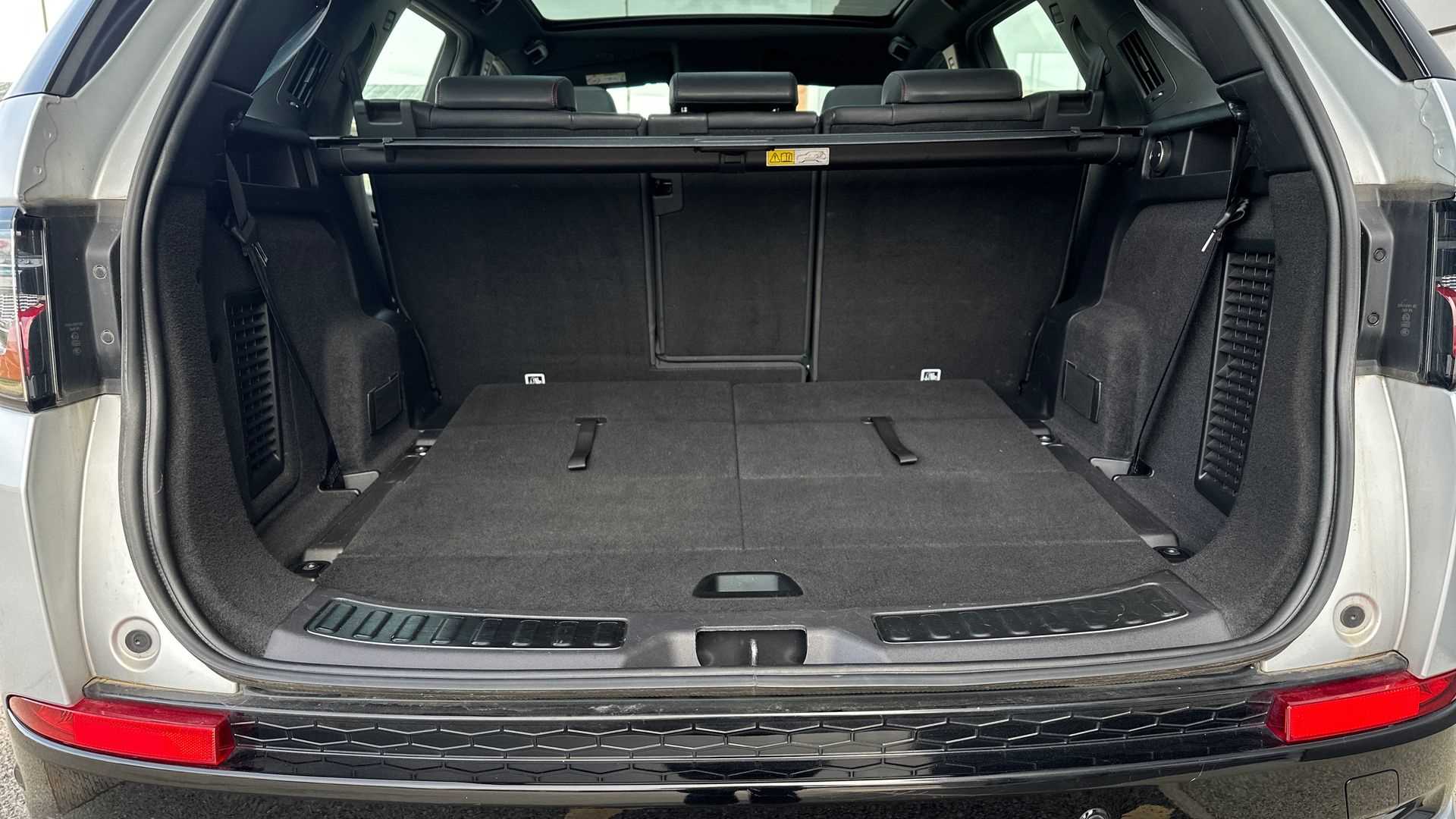 Main listing image - Land Rover Discovery Sport