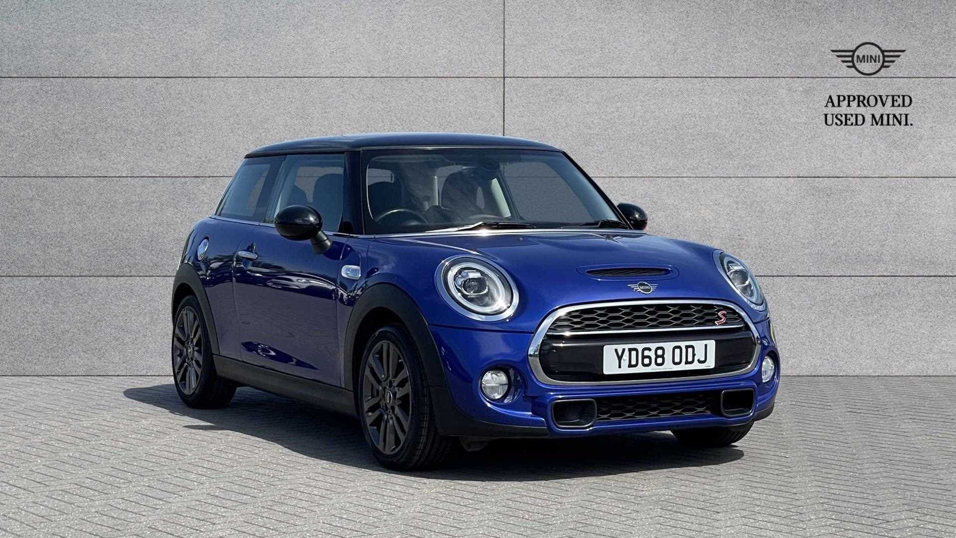 Main listing image - MINI Hatchback
