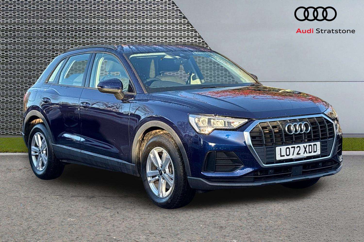 Main listing image - Audi Q3