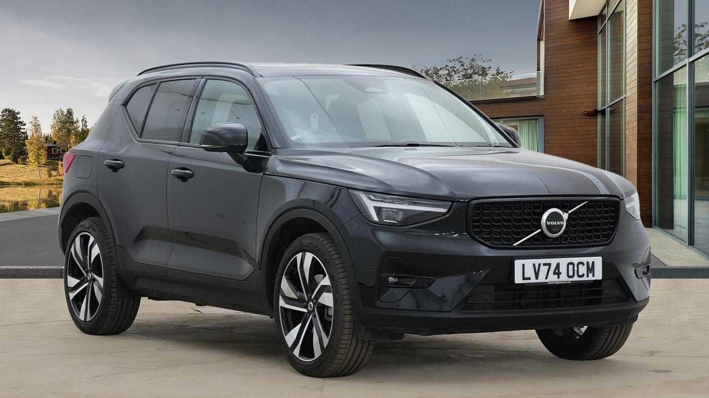 Main listing image - Volvo XC40