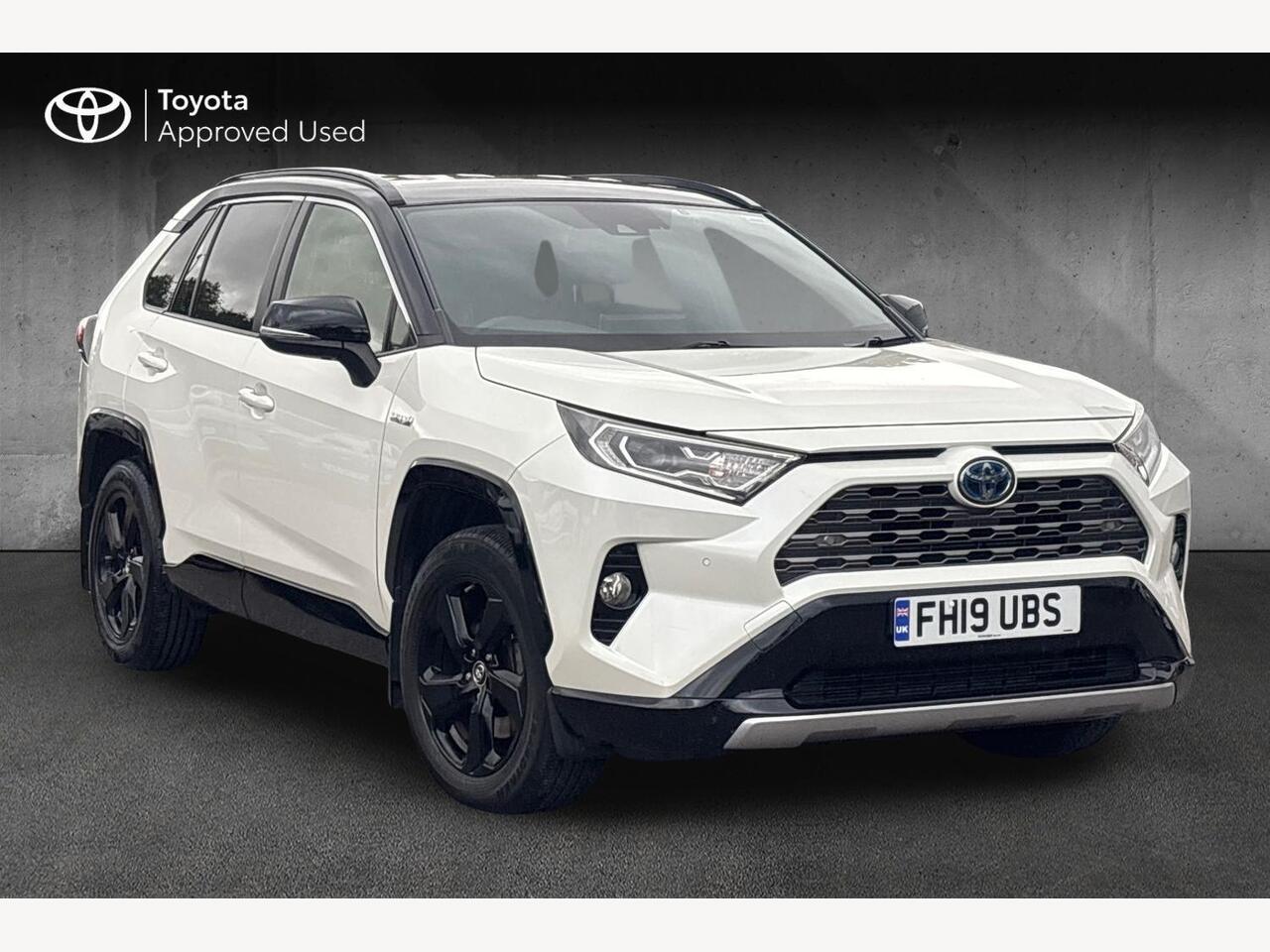 Main listing image - Toyota RAV4