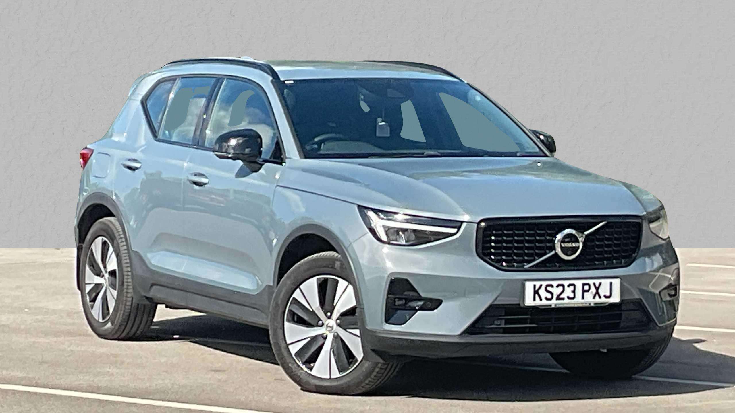Main listing image - Volvo XC40 Recharge
