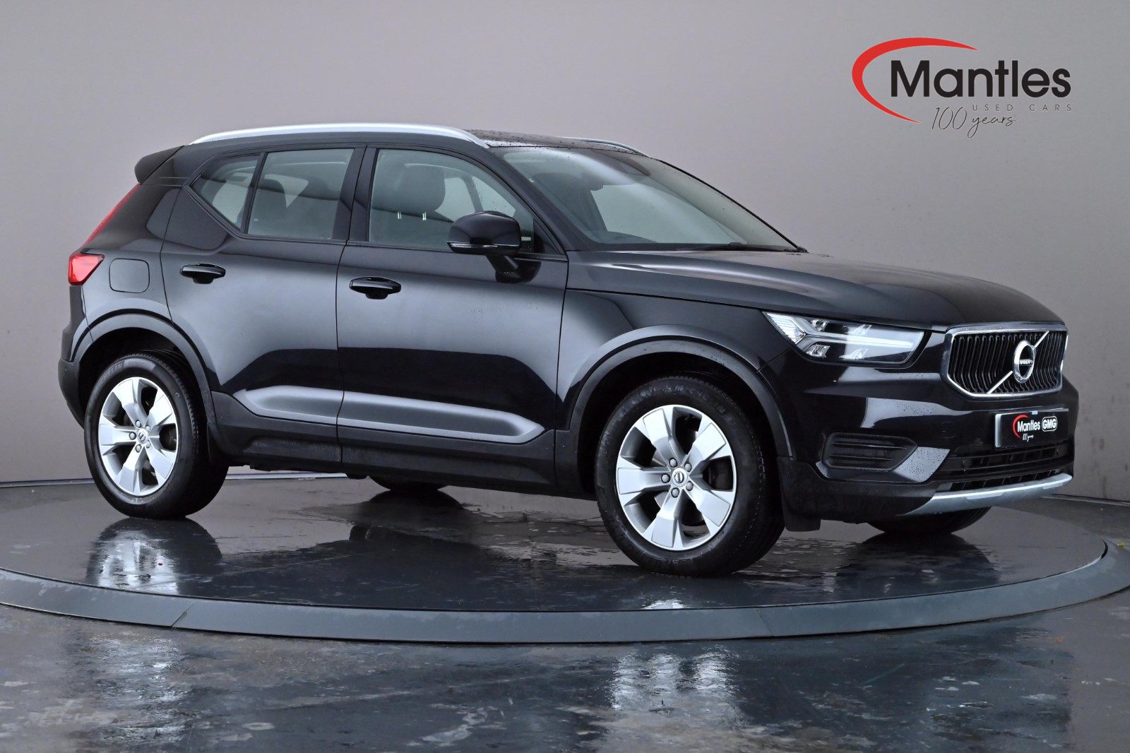 Main listing image - Volvo XC40