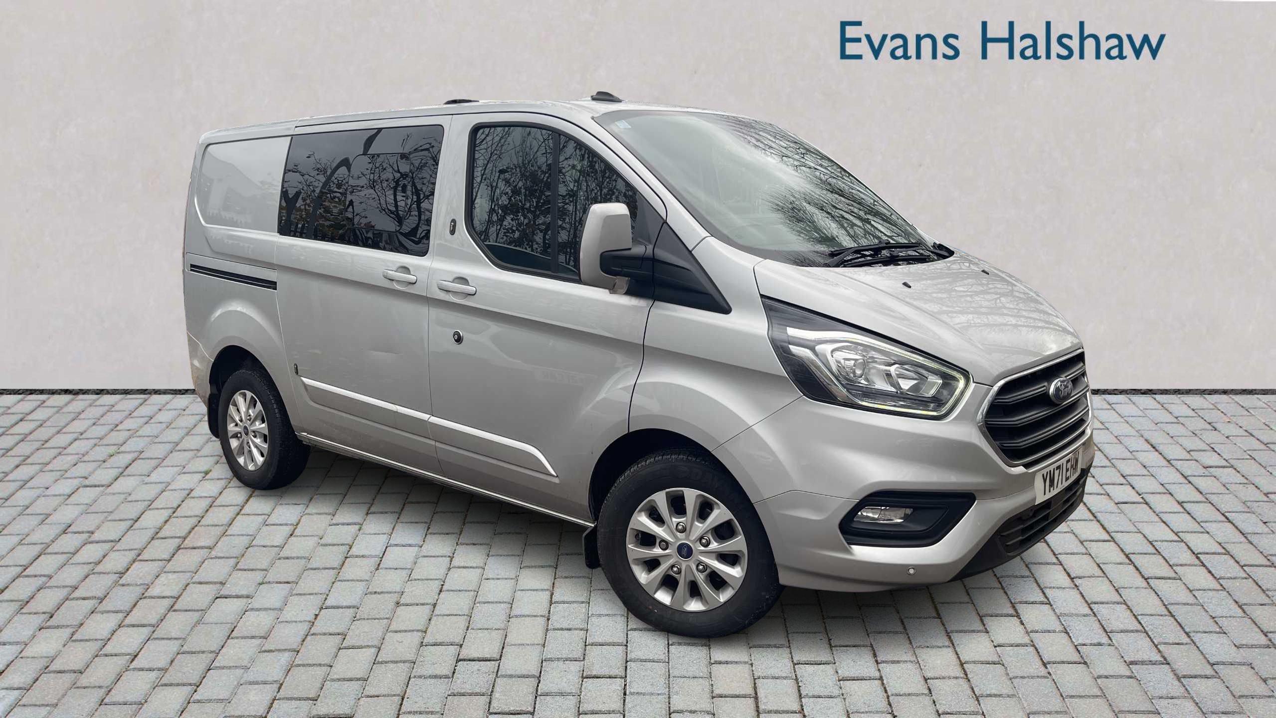 Main listing image - Ford Transit Custom
