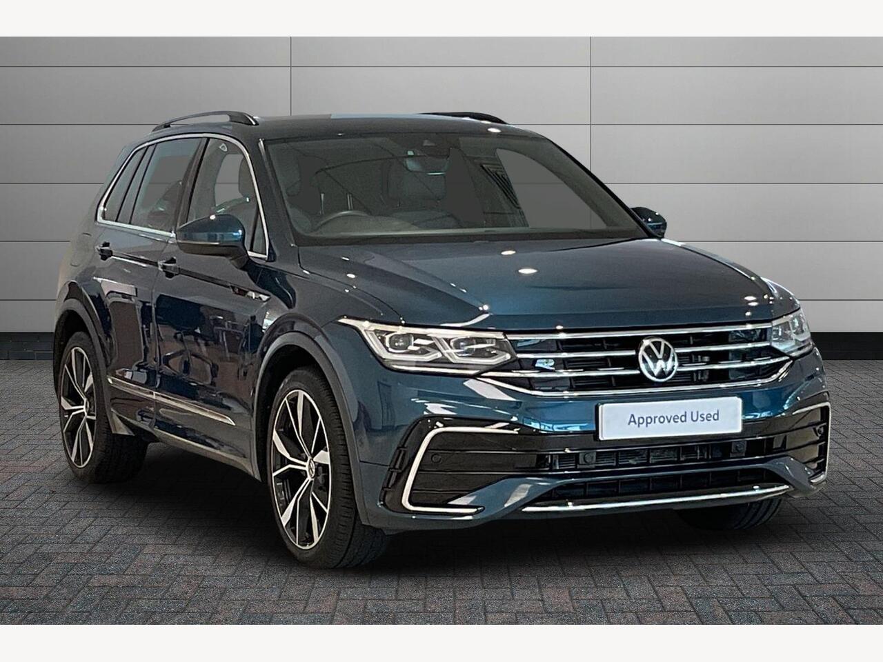Main listing image - Volkswagen Tiguan