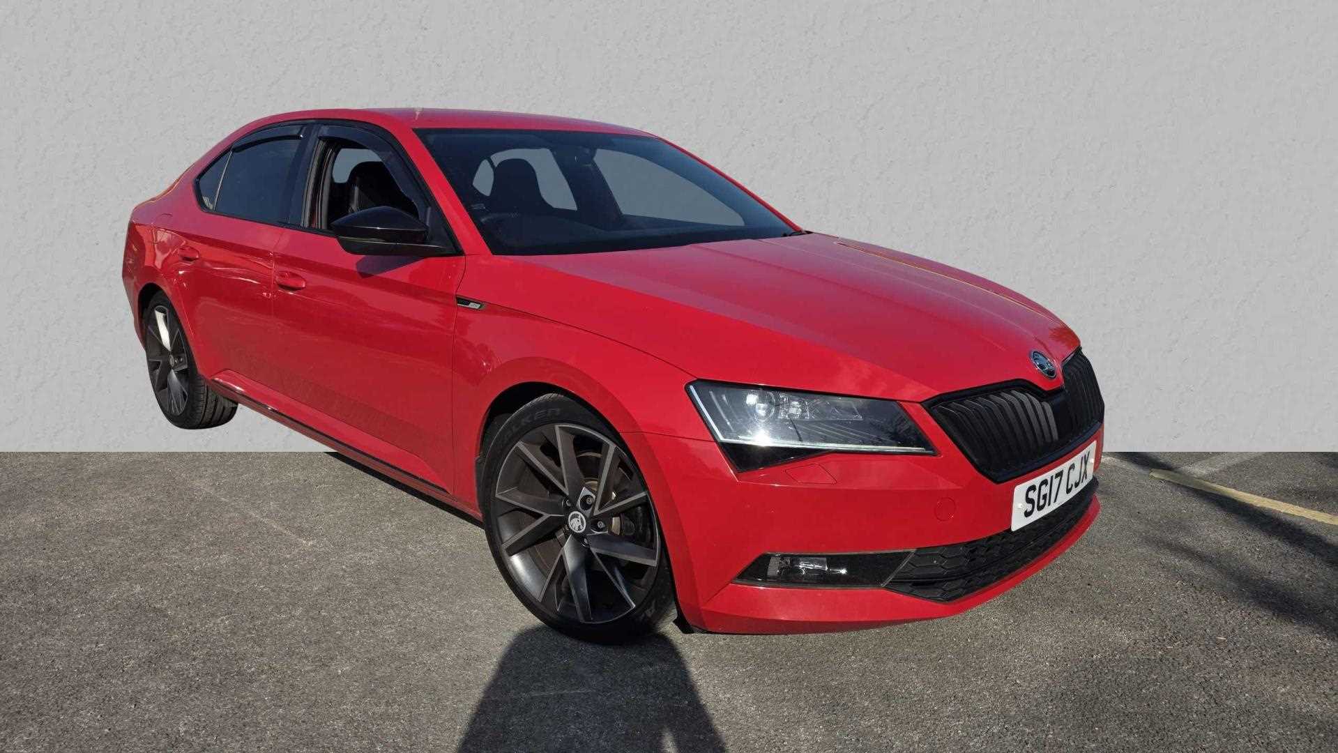 Main listing image - Skoda Superb